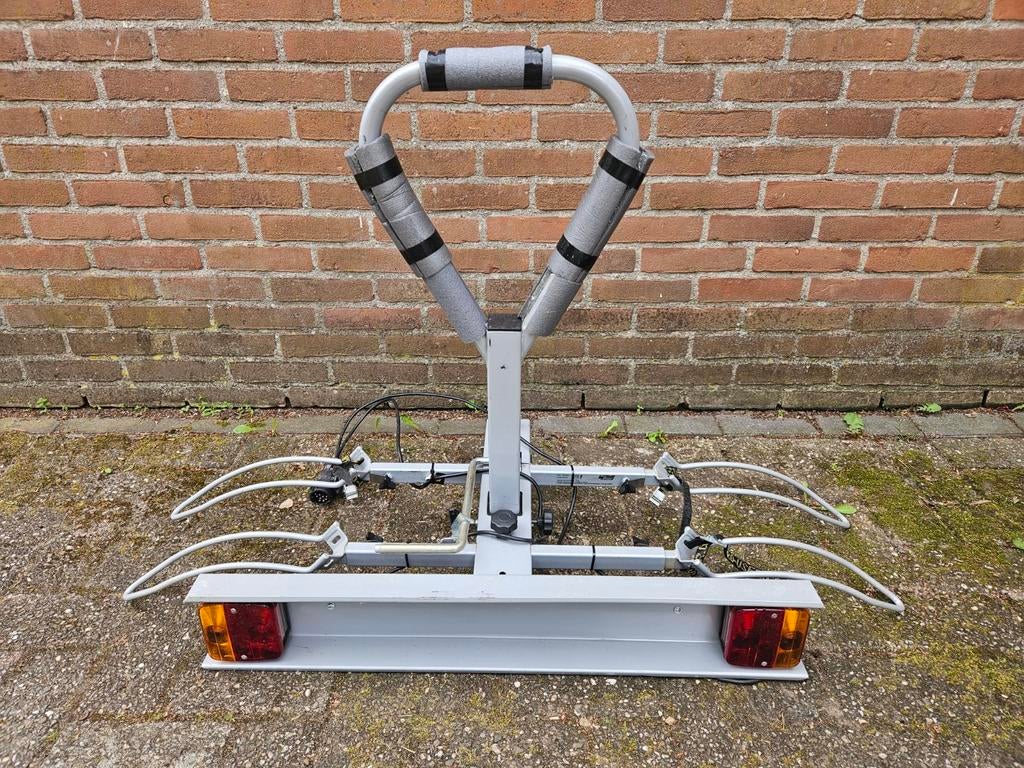 Fietsen drager voor 2 fietsen merk Silverbike, Auto diversen, Ophalen, 2 fietsen, Gebruikt, Trekhaakdrager