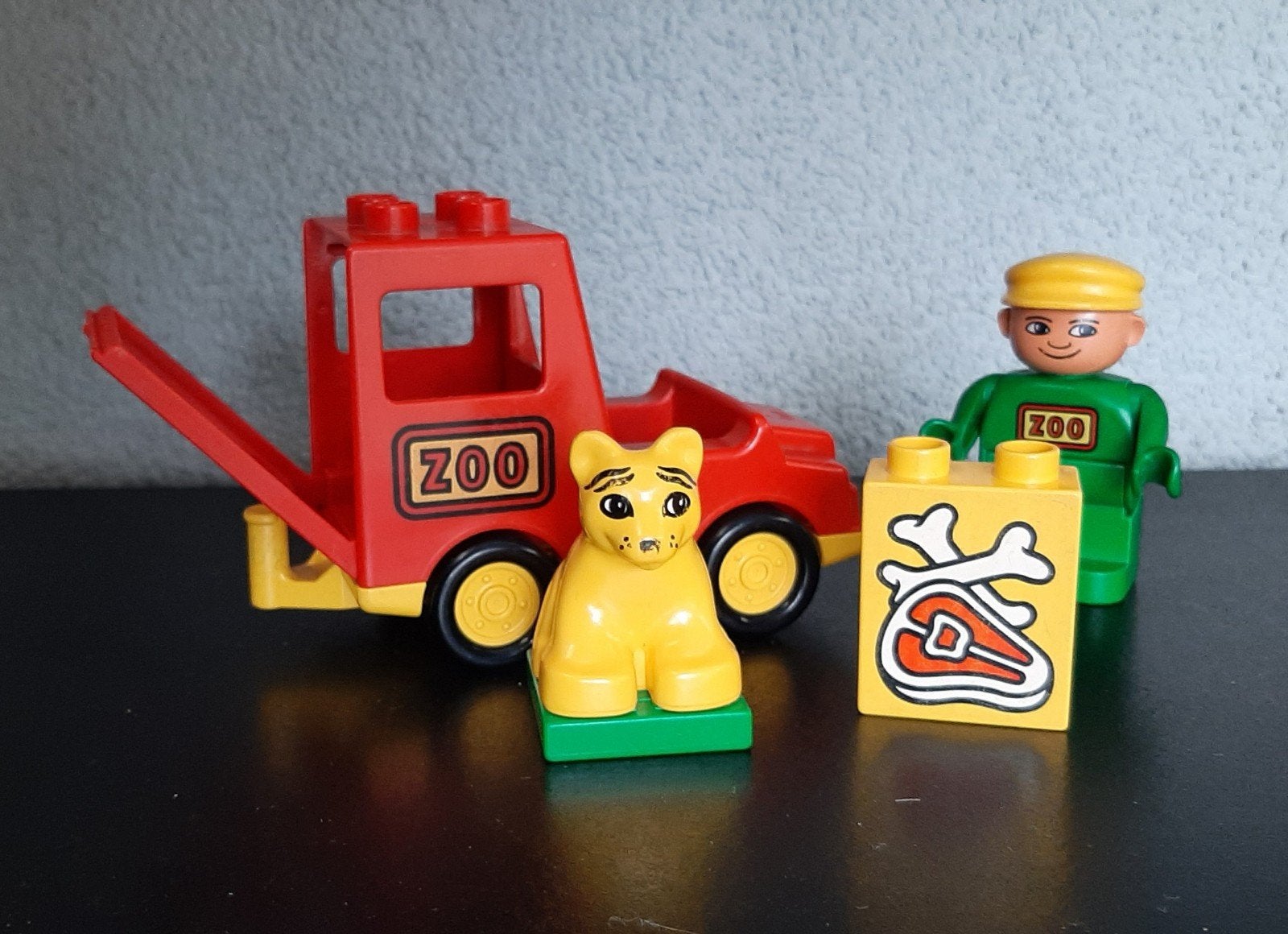 Duplo 2661, dierentuinbusje, Kinderen en Baby's, Speelgoed | Duplo en Lego, Overige thema's, Ophalen of Verzenden, Zo goed als nieuw