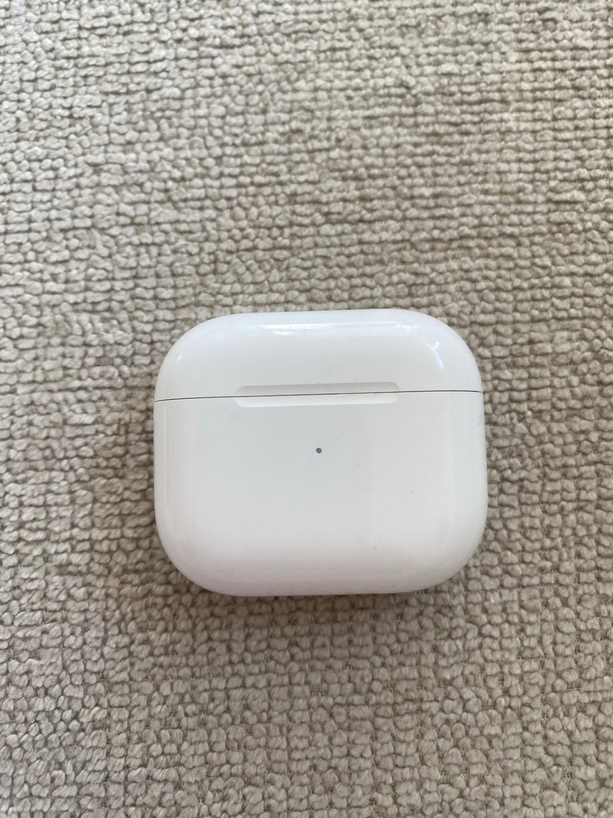AirPods 3 Oplaadcase (Model A2566) - Zonder oortjes, Ophalen of Verzenden, Gebruikt, Overige typen, Apple
