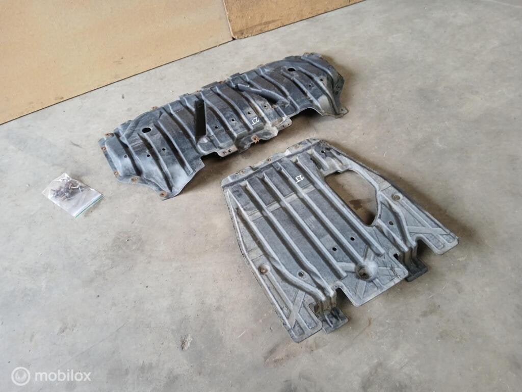 plaat Beschermplaat bodem Range Rover L322 Vogue onderplaat, Land Rover, Ophalen of Verzenden, Gebruikt, Land Rover