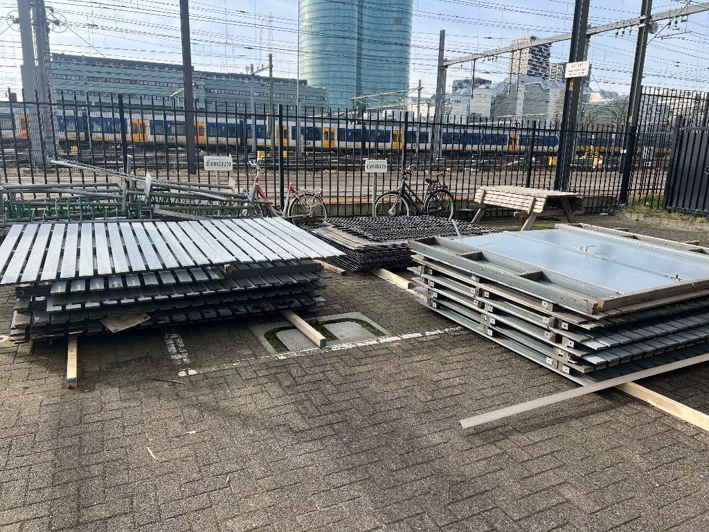 Fietsenstalling overkapping hal schuur loods ( 260 ), Ophalen, Overige typen, Zo goed als nieuw, Nb