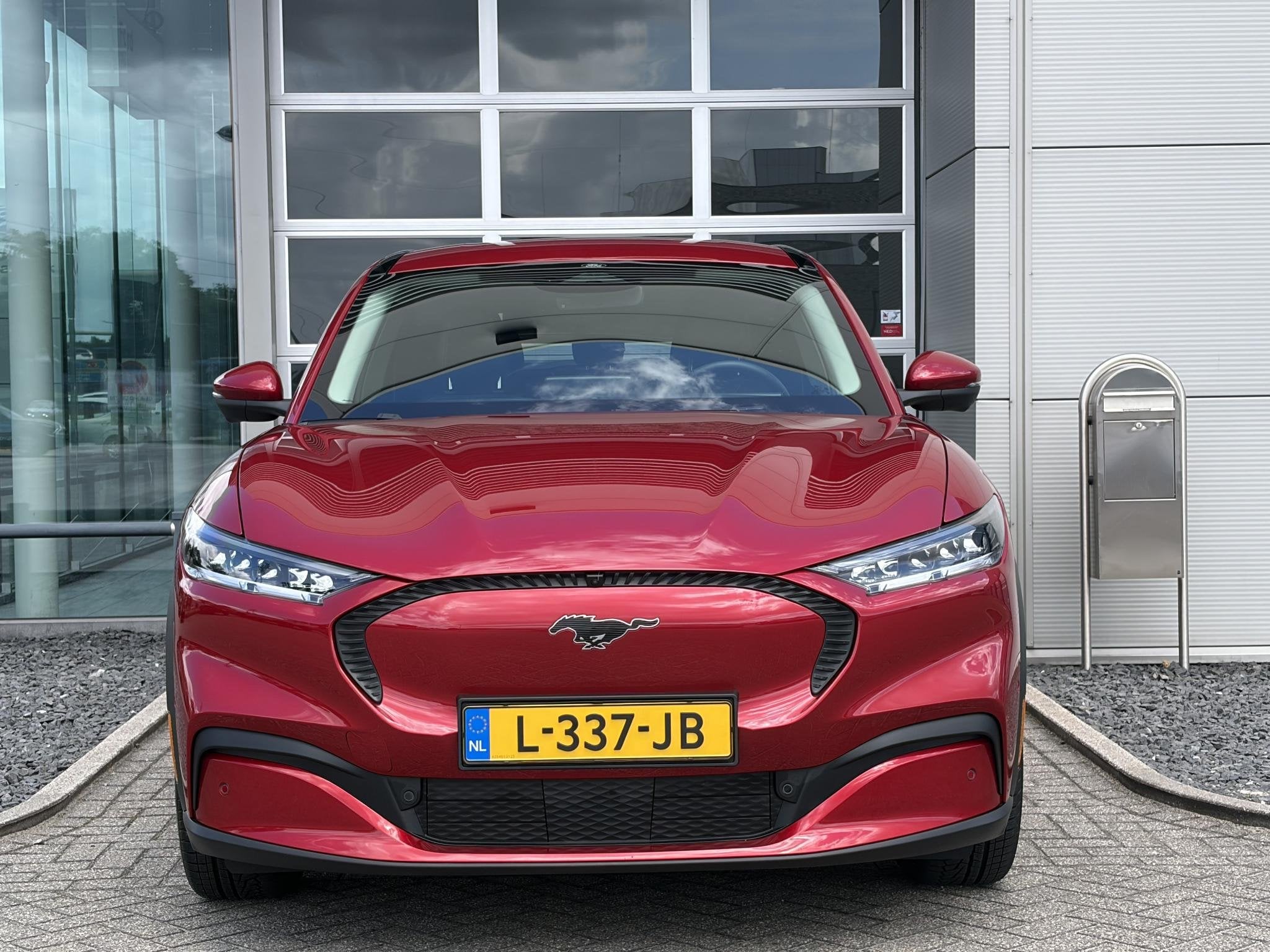 Ford Mustang Mach-E RWD 75 kWh 269 pk automaat | Navigatie |, Auto's, Automaat, Gebruikt, 750 kg, 258 pk