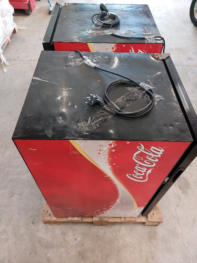 Coca Cola koelkast Sandenintercool (prijs voor 2 stuks), Witgoed en Apparatuur, Koelkasten en IJskasten, 200 liter of meer, 45 tot 60 cm