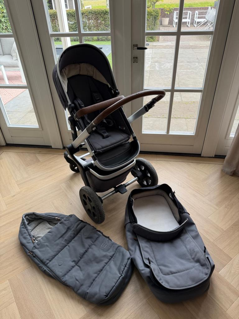 Joolz Day 3 kinderwagen met reiswieg en voetenzak, Kinderen en Baby's, Kinderwagens en Combinaties, Zo goed als nieuw, Met reiswieg