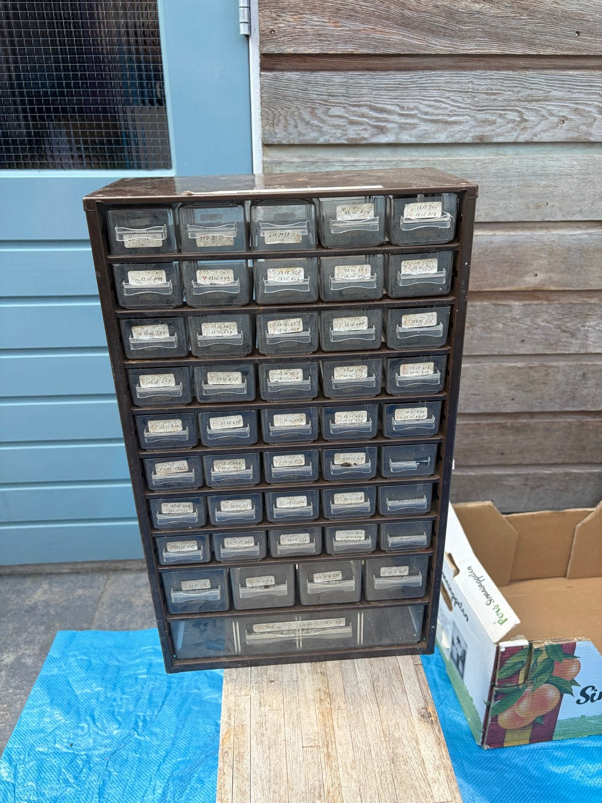 Vintage onderdelenkast met 48 laden gereedschap, Ophalen, Gebruikt