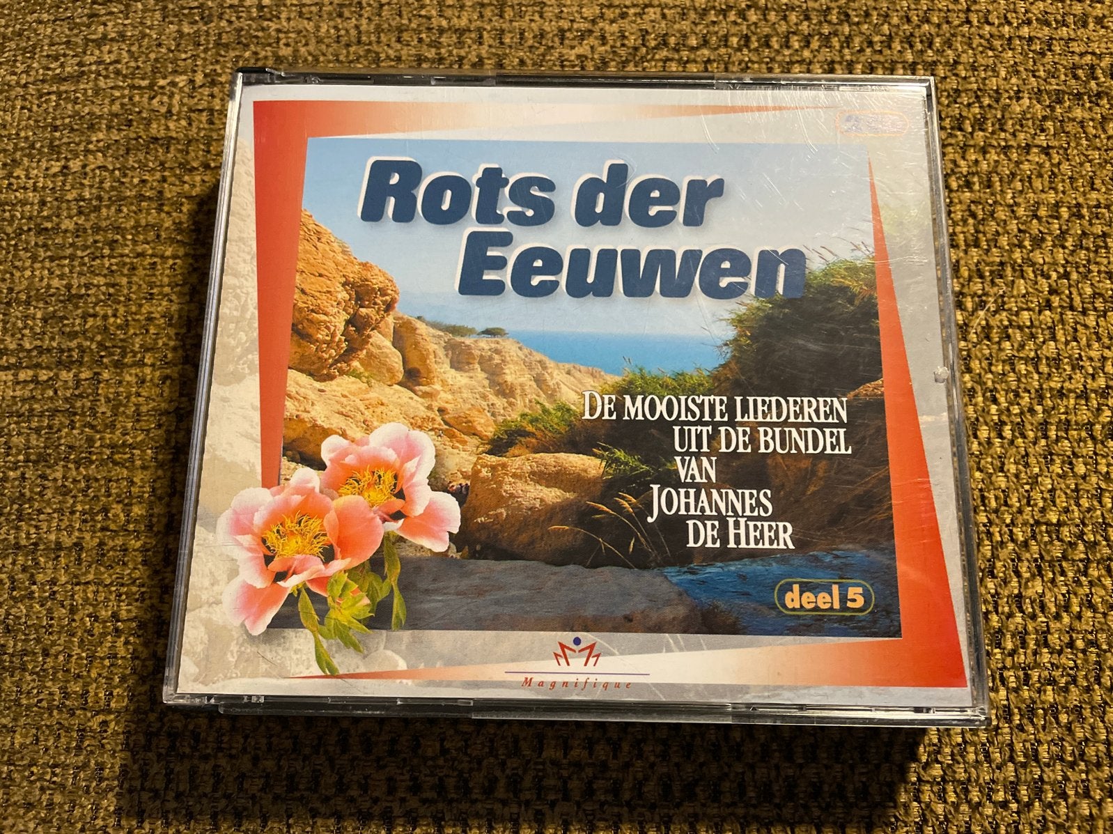 Rots der Eeuwen - De Mooiste Liederen uit de Bundel, Geestelijke liederen, Ophalen of Verzenden, Zo goed als nieuw, Inclusief doosje