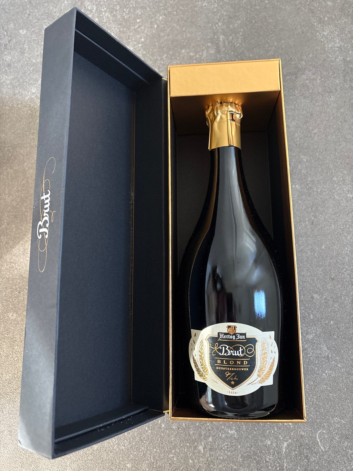 Hertog Jan Brut Blond 2024 in geschenkverpakking, Verzamelen, Verzenden, Nieuw, Flesje(s), Hertog Jan