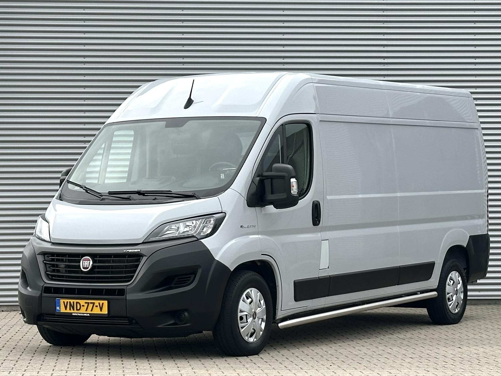 Fiat E-Ducato 3.5T L3H2 79 kWh LONG RANGE Speciale kleur, Auto's, Stof, Gebruikt, Zwart, 122 pk