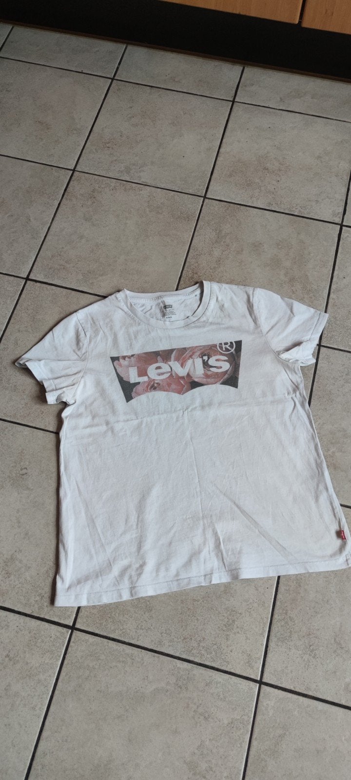 Levis tshirt maat M, Maat 38/40 (M), Wit, Ophalen of Verzenden, Zo goed als nieuw