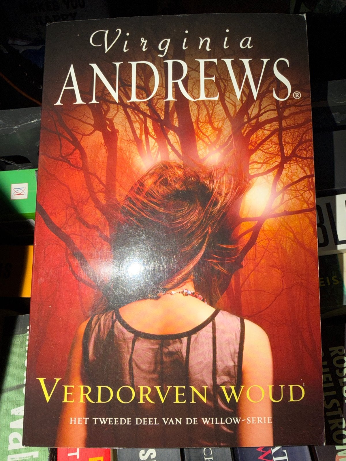 Z2.   Virginia Andrews - Verdorven woud, Ophalen of Verzenden, Zo goed als nieuw, Virginia Andrews