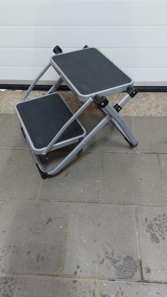 Inklapbare trap 2 trede's voor camper of caravan, Caravans en Kamperen, Ophalen, Zo goed als nieuw