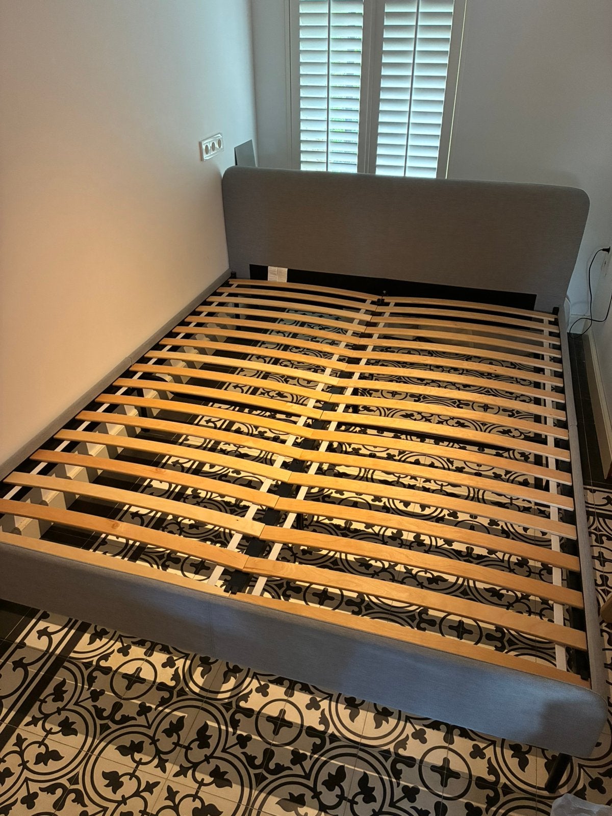 Tweepersoonsbed Slattum IKEA 160x200 cm, Huis en Inrichting, Ophalen, Gebruikt, Tweepersoons, 200 cm