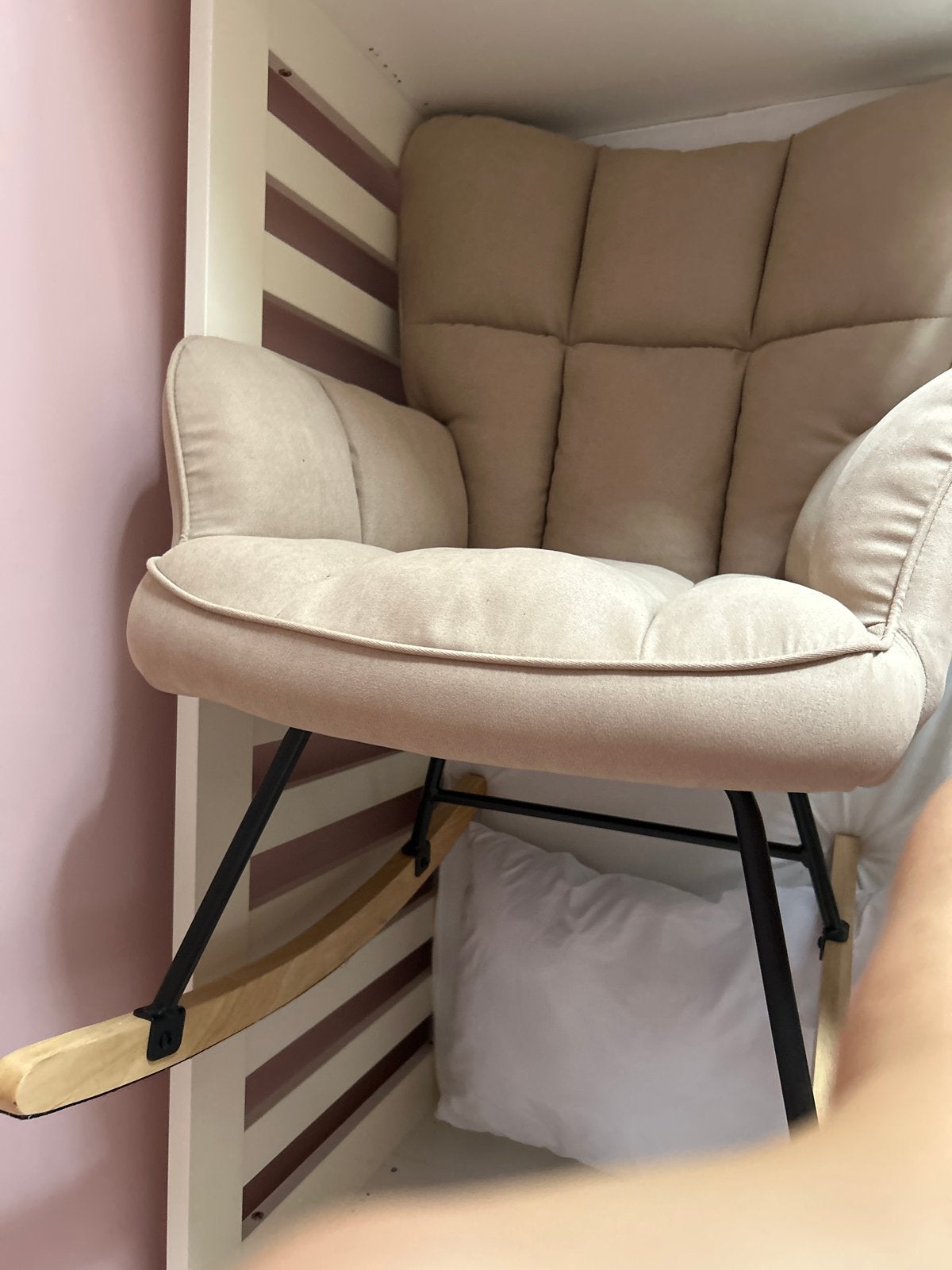 Taupe schommelstoel - Zo goed als nieuw, Huis en Inrichting, Stoelen, Overige kleuren, Ophalen of Verzenden, Zo goed als nieuw