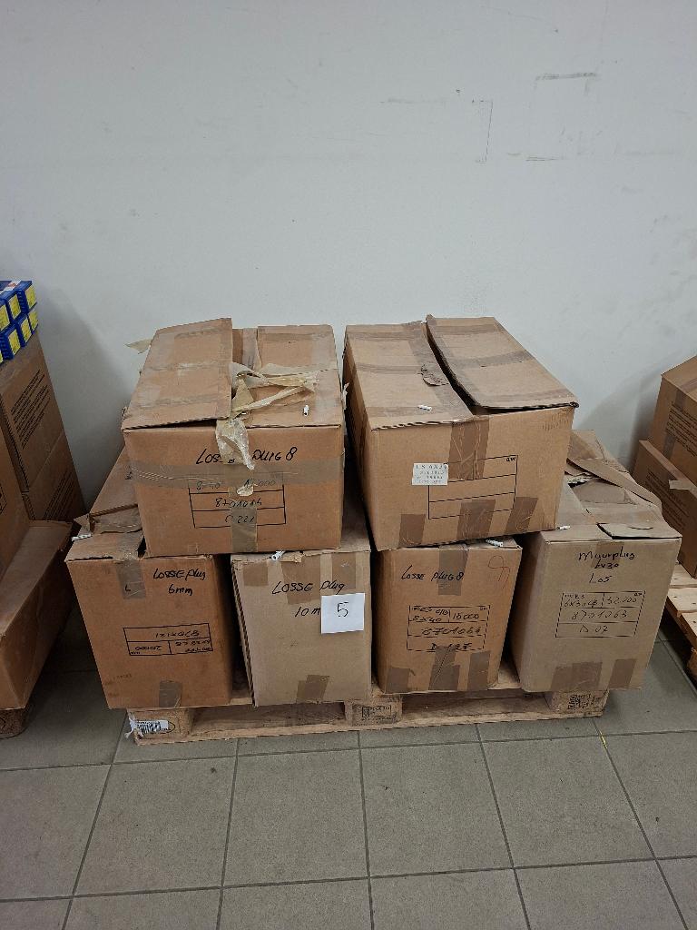pallet pluggen, diverse maten, Doe-het-zelf en Verbouw, IJzerwaren en Bevestigingsmiddelen, Ophalen, Nieuw, 50 tot 100 mm, Pluggen