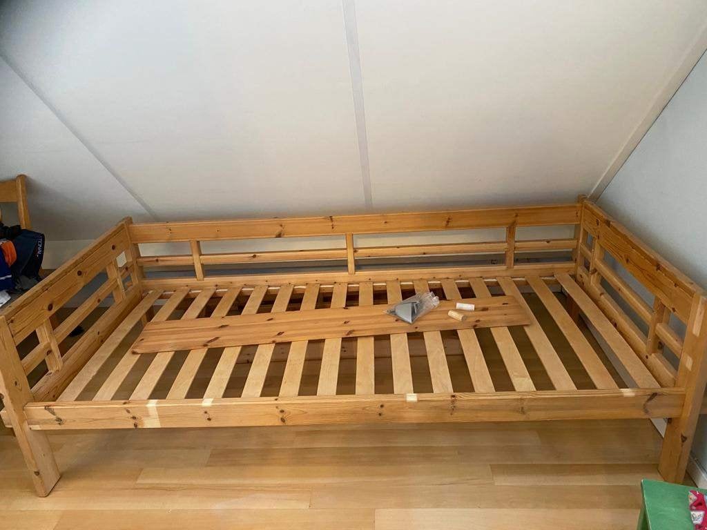 Hoogslaper met bureau van massief hout, Ophalen, Gebruikt, 90 cm, Eenpersoons