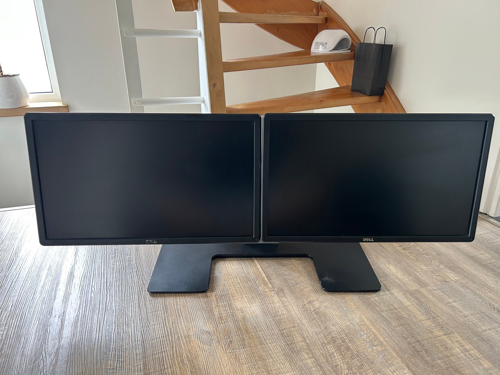 Dell dubbel schermbeugel incl schermen 24 inch, Ophalen, IPS, Full HD, 60 Hz of minder
