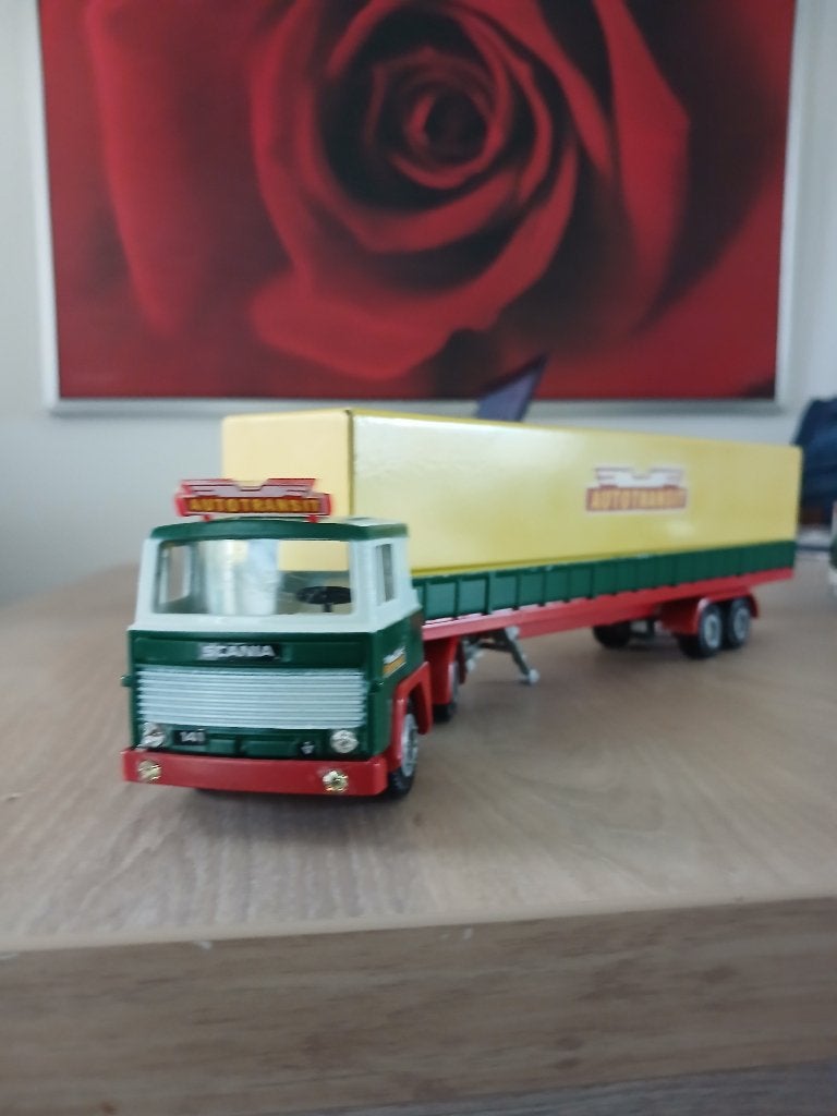 tekno, Hobby en Vrije tijd, Modelauto's | 1:50, Ophalen of Verzenden, Zo goed als nieuw, Bus of Vrachtwagen, Tekno