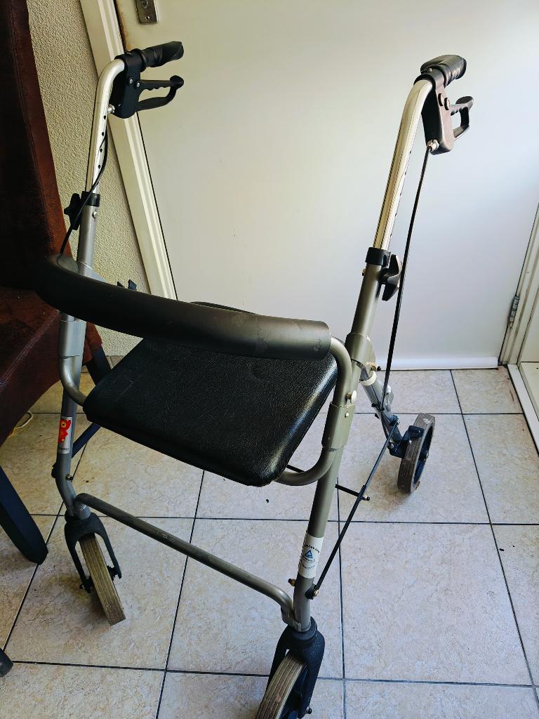 Rollator, Diversen, Ophalen, Opvouwbaar, Gebruikt