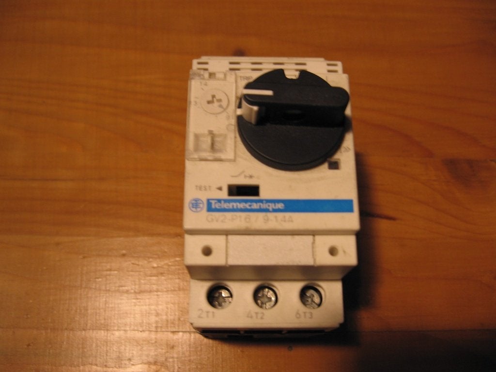 Telemecanique motorbeveiligingsschakelaar GV2-P..., Ophalen of Verzenden, Gebruikt