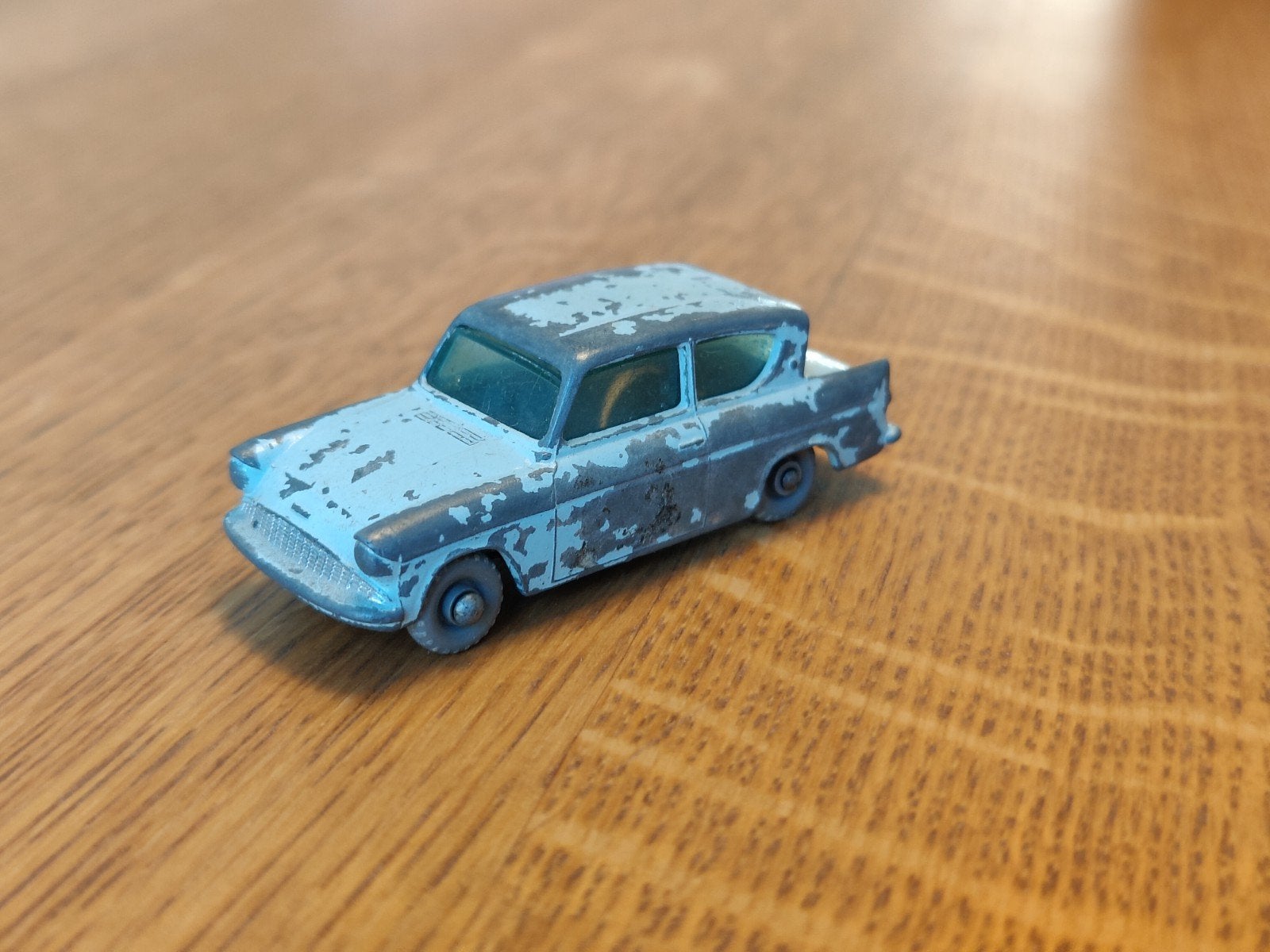 Matchbox Ford Anglia, Ophalen of Verzenden, Zo goed als nieuw, Auto