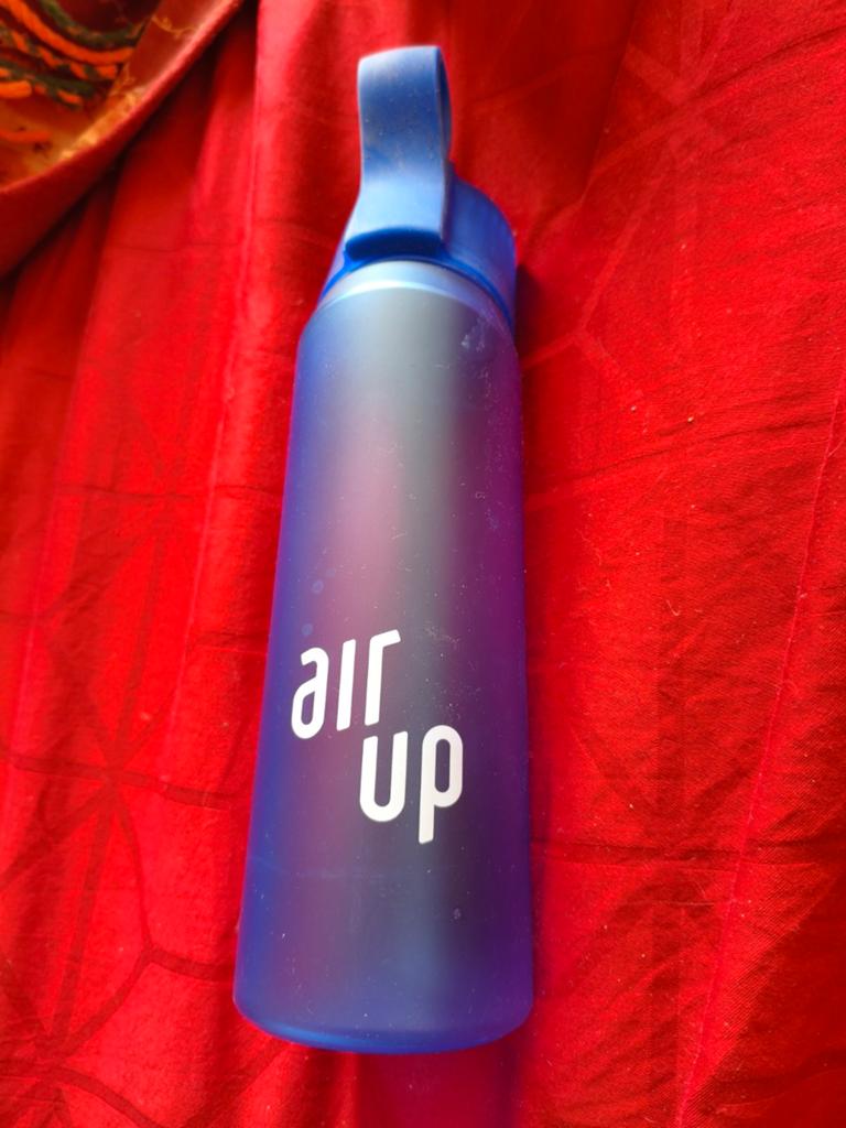 Air Up drinkfles - Blauw - 650ml, Sport en Fitness, Bidons, Ophalen of Verzenden, Zo goed als nieuw
