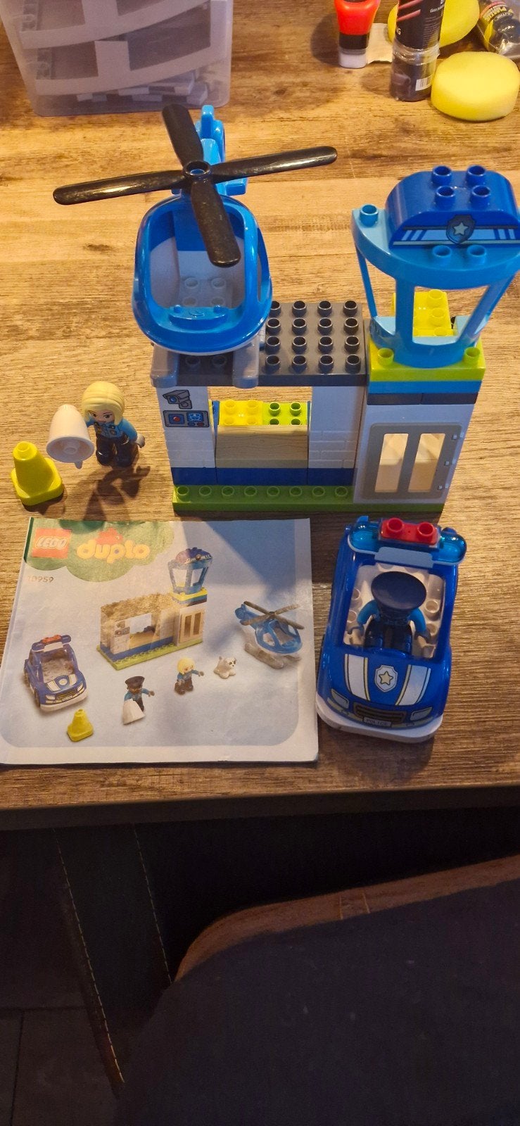 Lego Duplo Politiebureau en Helikopter (10959), Kinderen en Baby's, Gebruikt, Ophalen of Verzenden, Complete set, Inclusief instructies