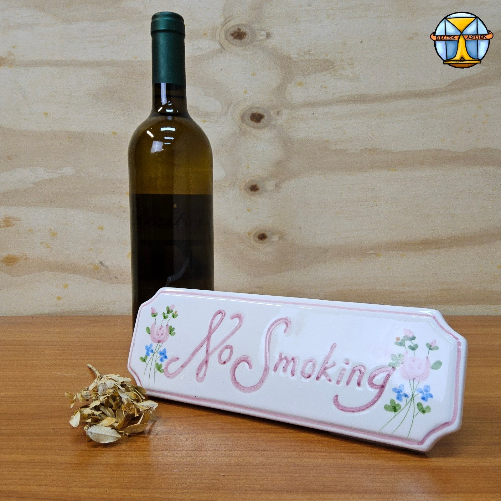 Vintage handgemaakte keramieken no smoking bordje bloemen, Antiek en Kunst, Ophalen of Verzenden
