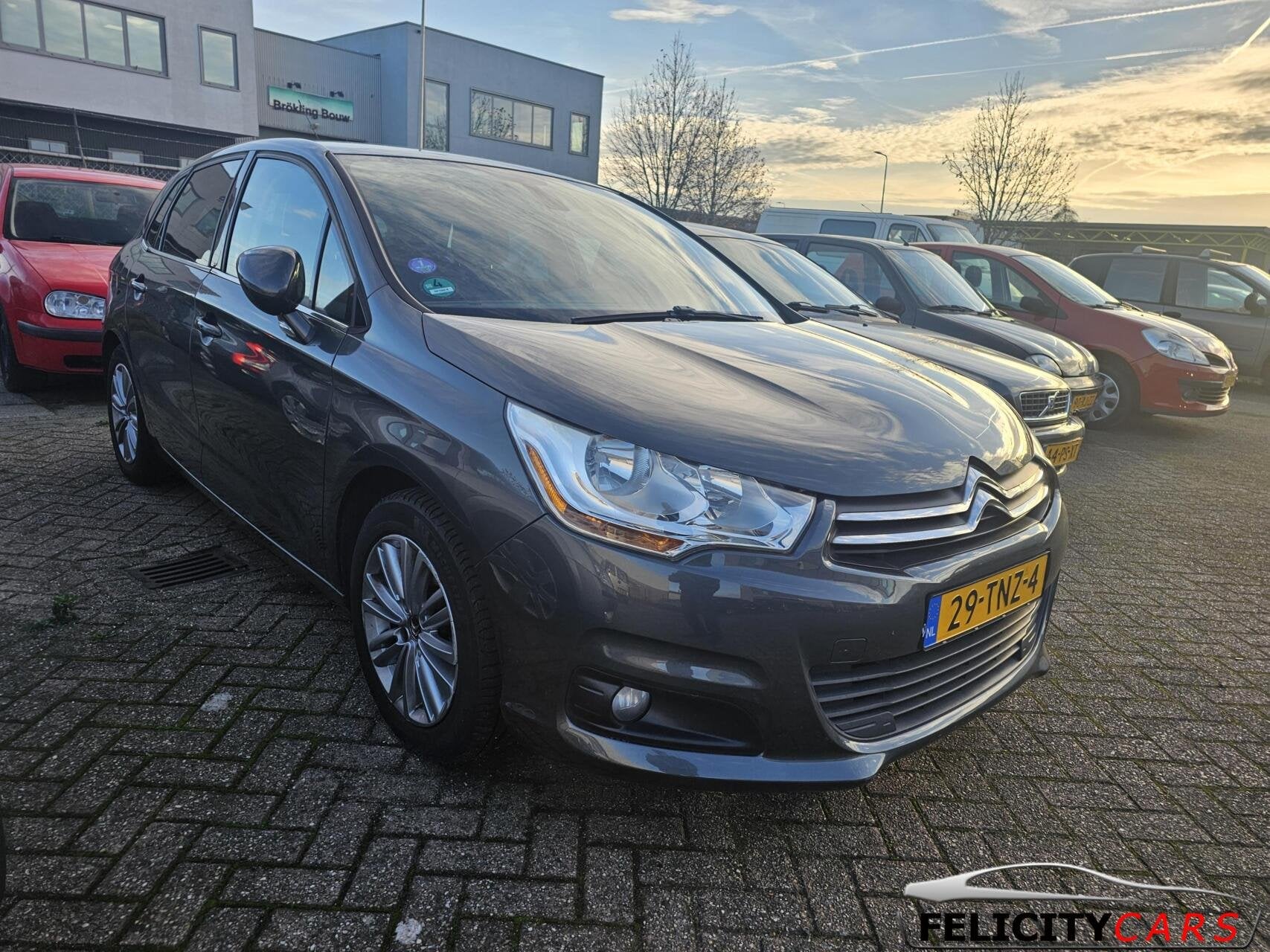 Citroen C4 1.6 VTi Ligne Business, Auto's, Voorwielaandrijving, Euro 5, 1550 kg, 4 cilinders