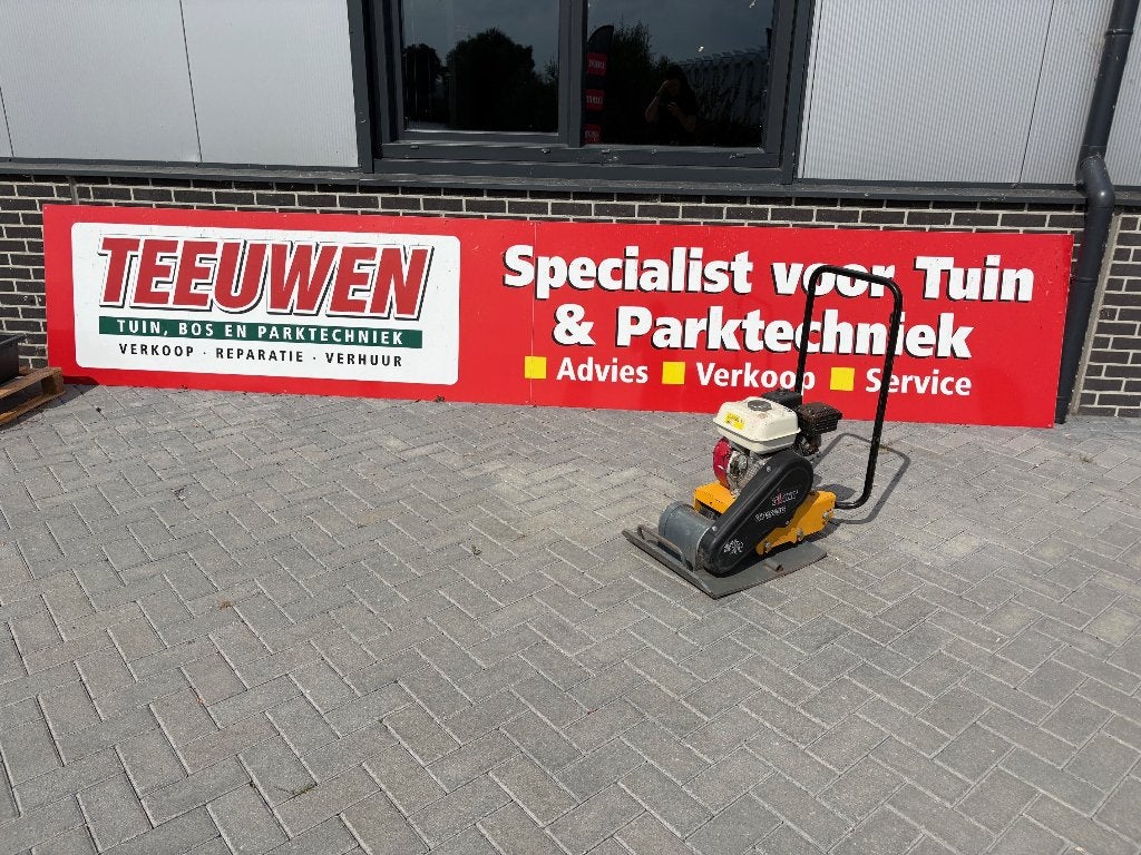 Giant GP1545 G benzine trilplaat, Ophalen, Mertstraat 5, Overige soorten, Verkoop@teeuwentuinmachines.nl