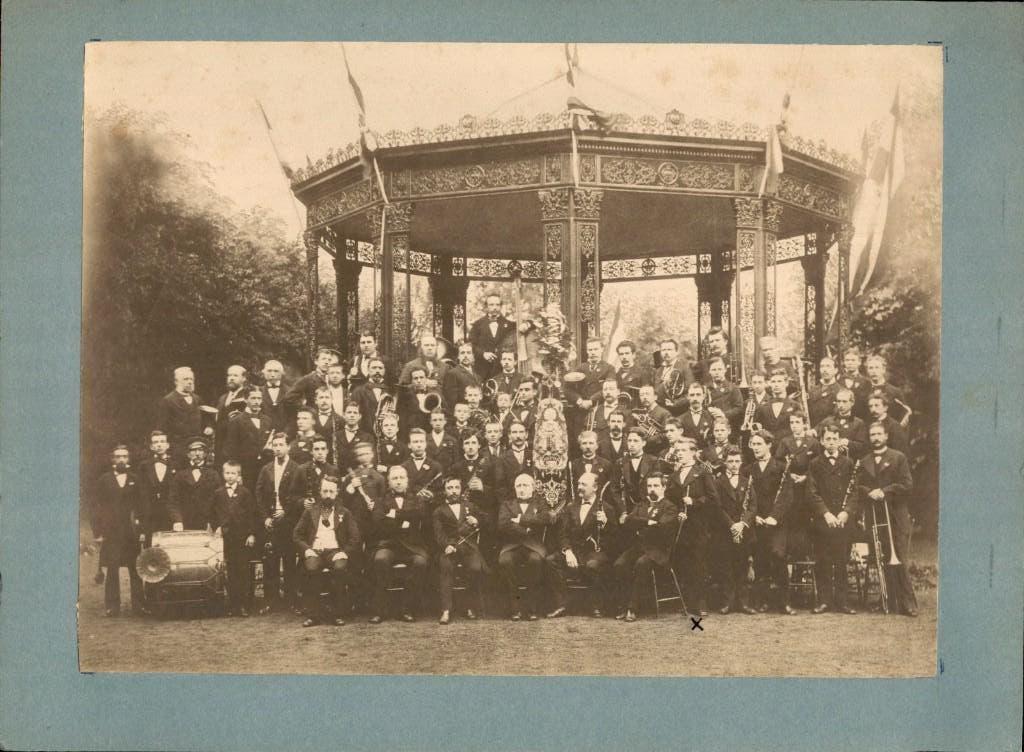 Roermond - Harmonie - Foto - 1910 - Kiosk, Verzenden, Voor 1920, Limburg