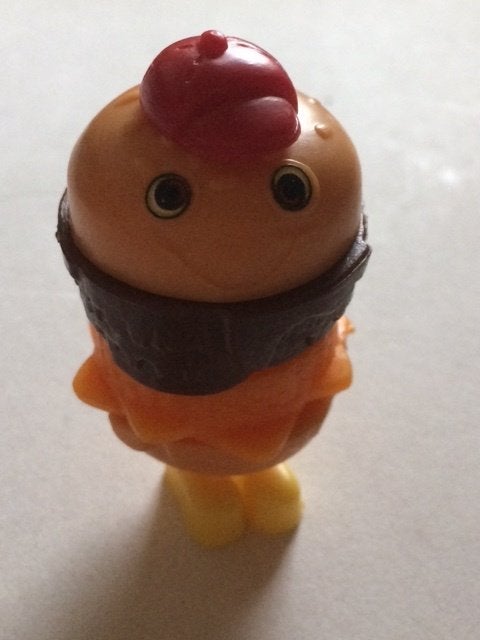 hamburger Uit ferrero surprise eieren, Ophalen of Verzenden, Zo goed als nieuw
