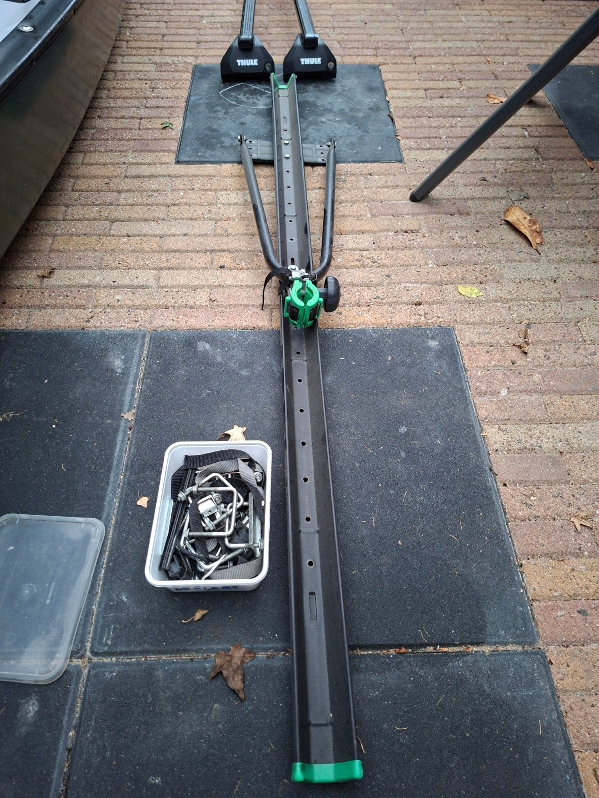 4 Fietsdragers - Thule - Dakdragers - Fietsendragers, Auto diversen, Dakdragers, Ophalen