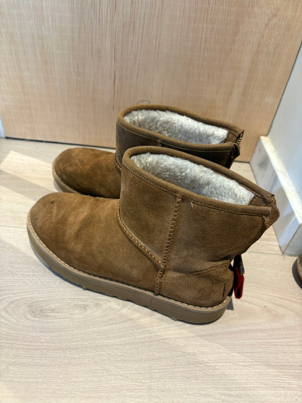 Uggs 36, Ophalen, Zo goed als nieuw, Meisje