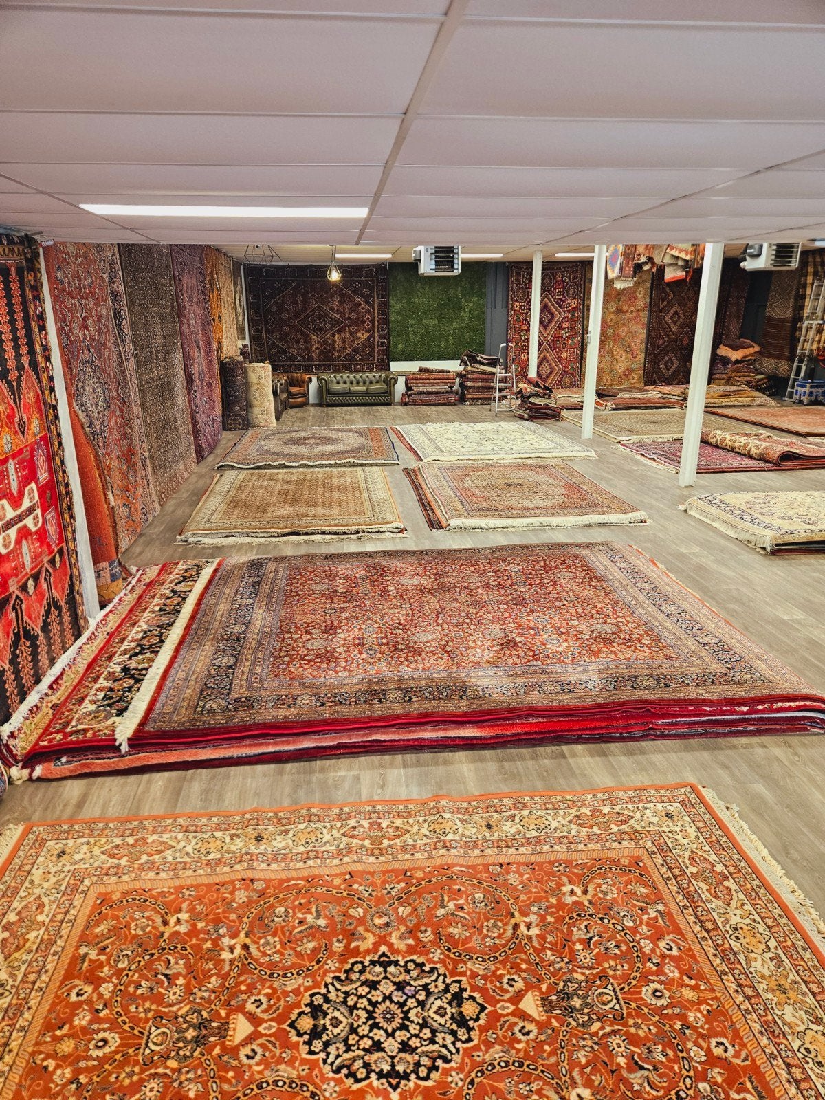 TAPIJTEN VERKOOP vrijdag en zaterdag 23 & 24 oktober WEG=WEG, Blauw, Perzisch, 200 cm of meer