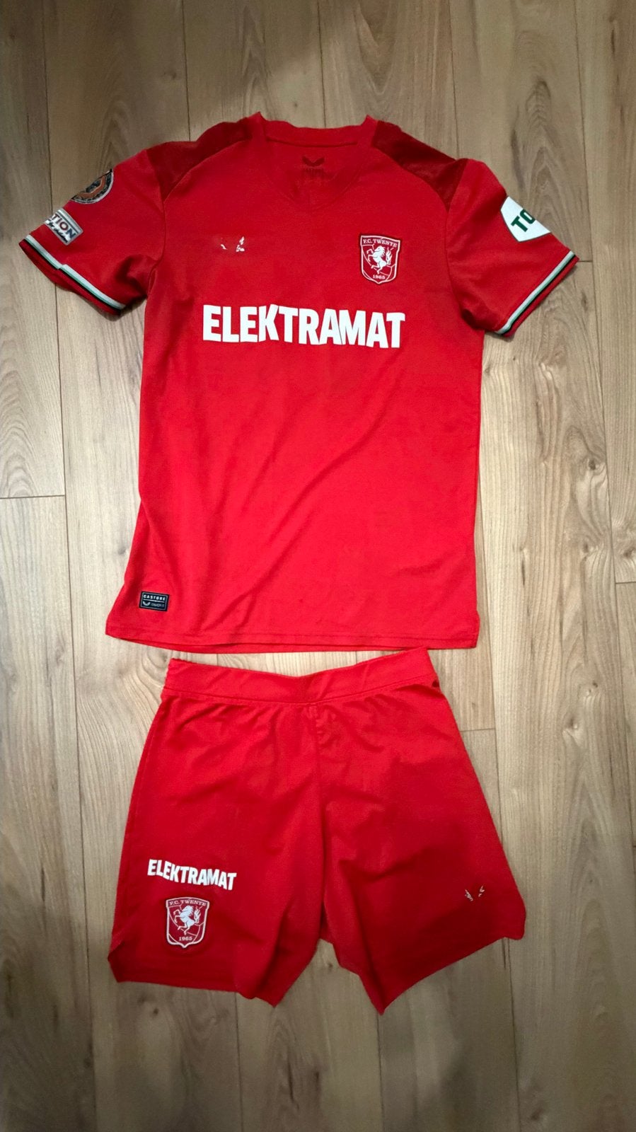 FC Twente voetbaltenue maat M, origineel, Maat 48/50 (M), Ophalen of Verzenden, Voetbal, Gedragen
