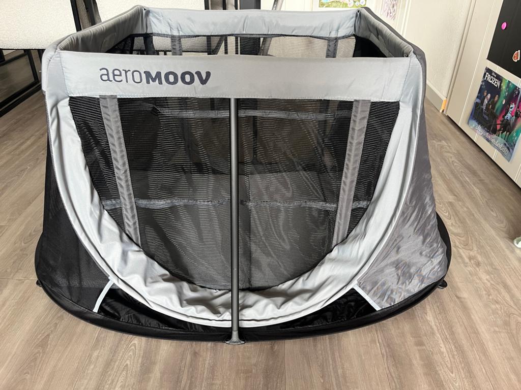 AeroMoov Instant Reisbed - Grey Rock met muggennet, Kinderen en Baby's, Babywiegjes en Ledikanten, Zo goed als nieuw, Reisbedje