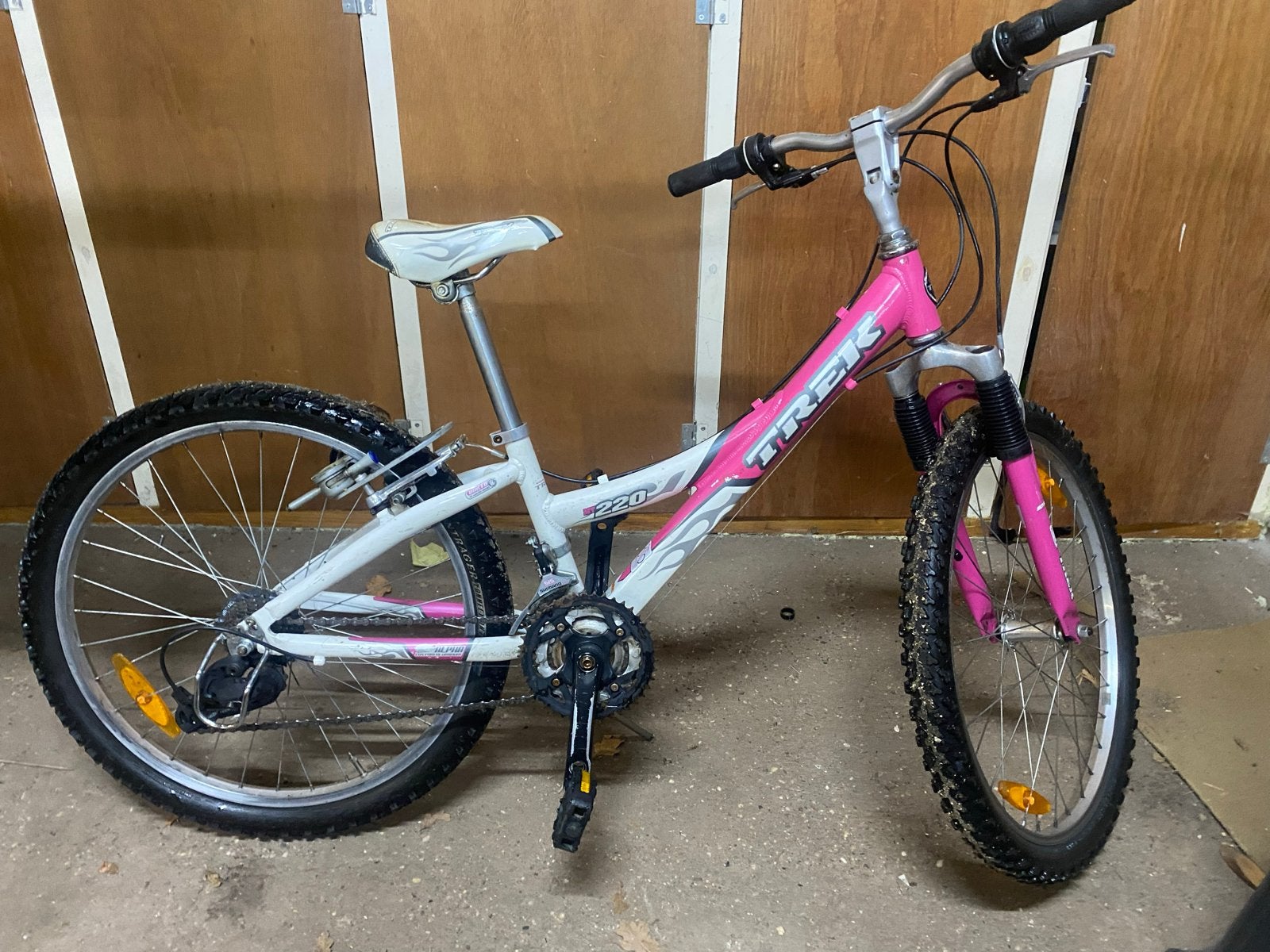 Trek Mountainbike 24 inch - Roze/Wit, Gebruikt, Hardtail, Velgrem, Dames