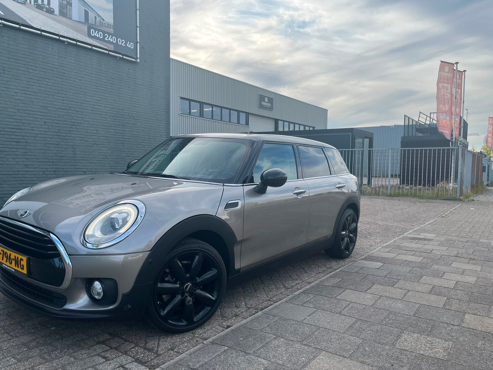 Mini Clubman 1.5 Cooper Chili AUT 2017, Auto's, Mini, 136 pk, Leder en Stof, 19 km/l, 3 cilinders