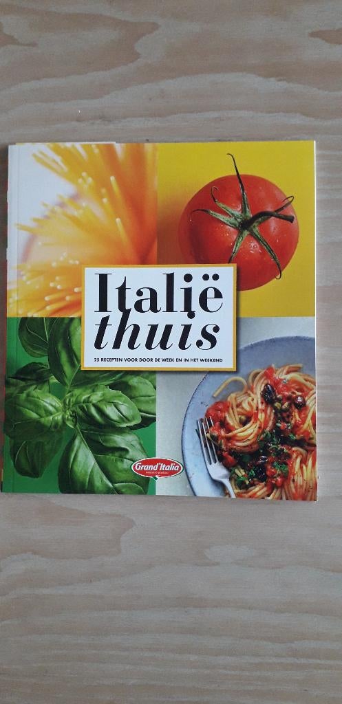 Italië Thuis 25 recepten, Ophalen of Verzenden, Nieuw, Italië