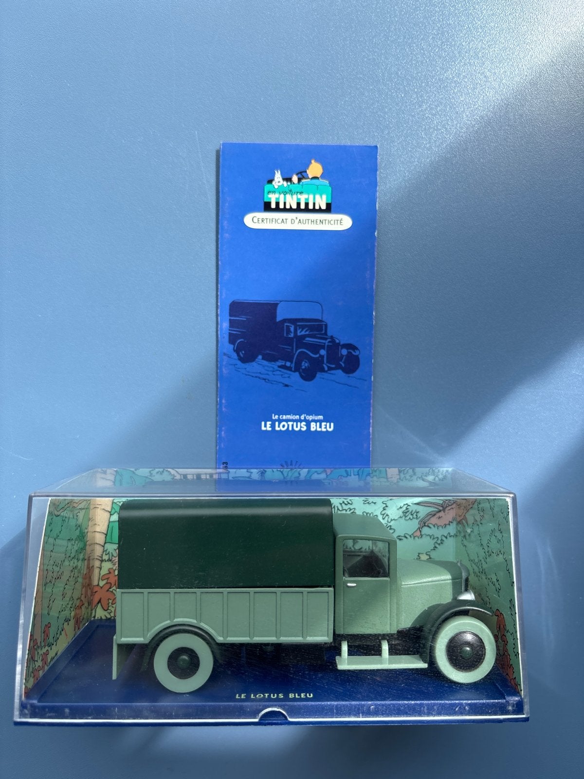Kuifje auto 1/43 - Le Lotus Bleu vrachtwagen, Hobby en Vrije tijd, Modelauto's | 1:43, Ophalen of Verzenden, Nieuw