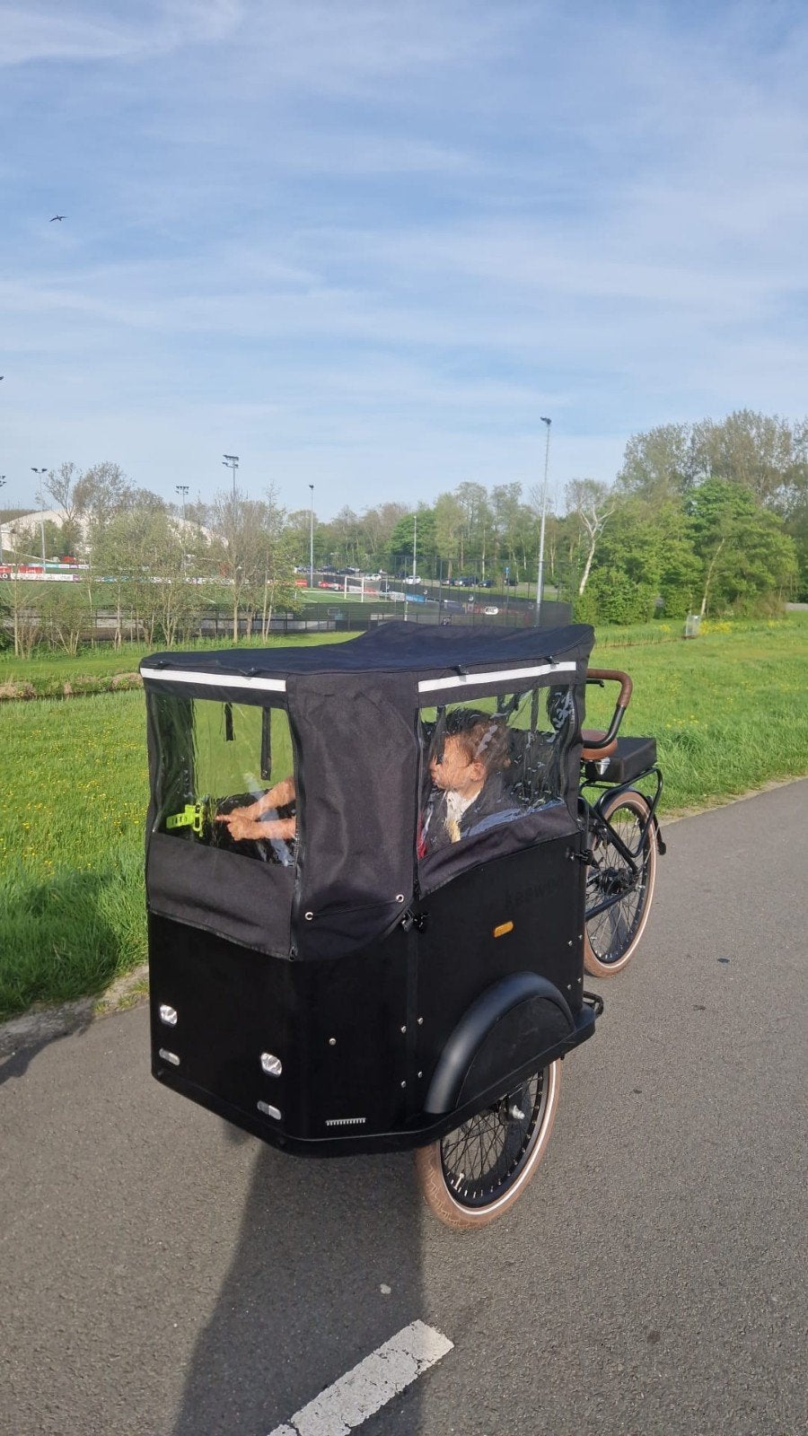 Kangoo Keewee bakfiets., 4 kinderen of meer, Zo goed als nieuw, Elektrisch, Schijfrem
