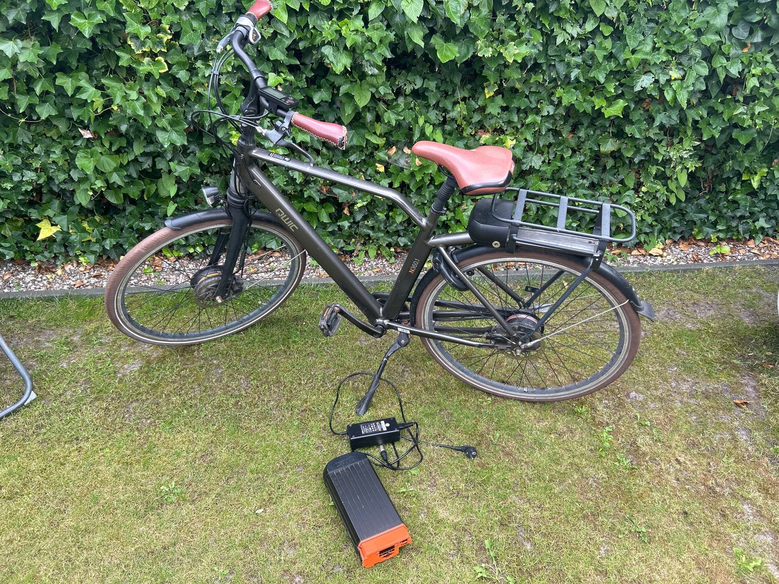Qwic N360.1 E-bike met motorstoring - accu en lader goed, Ophalen, Gebruikt, 50 km per accu of meer, Qwic