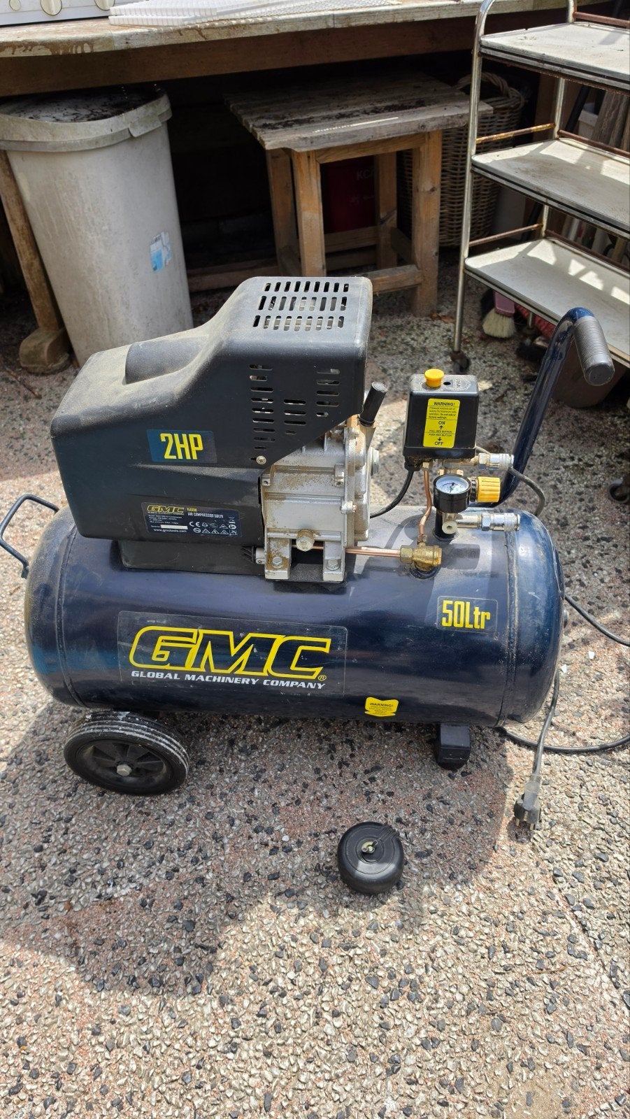 GMC 50 liter compressor - Werkt perfect!, Doe-het-zelf en Verbouw, Compressors, Ophalen, Gebruikt, 6 tot 10 bar, 25 tot 100 liter
