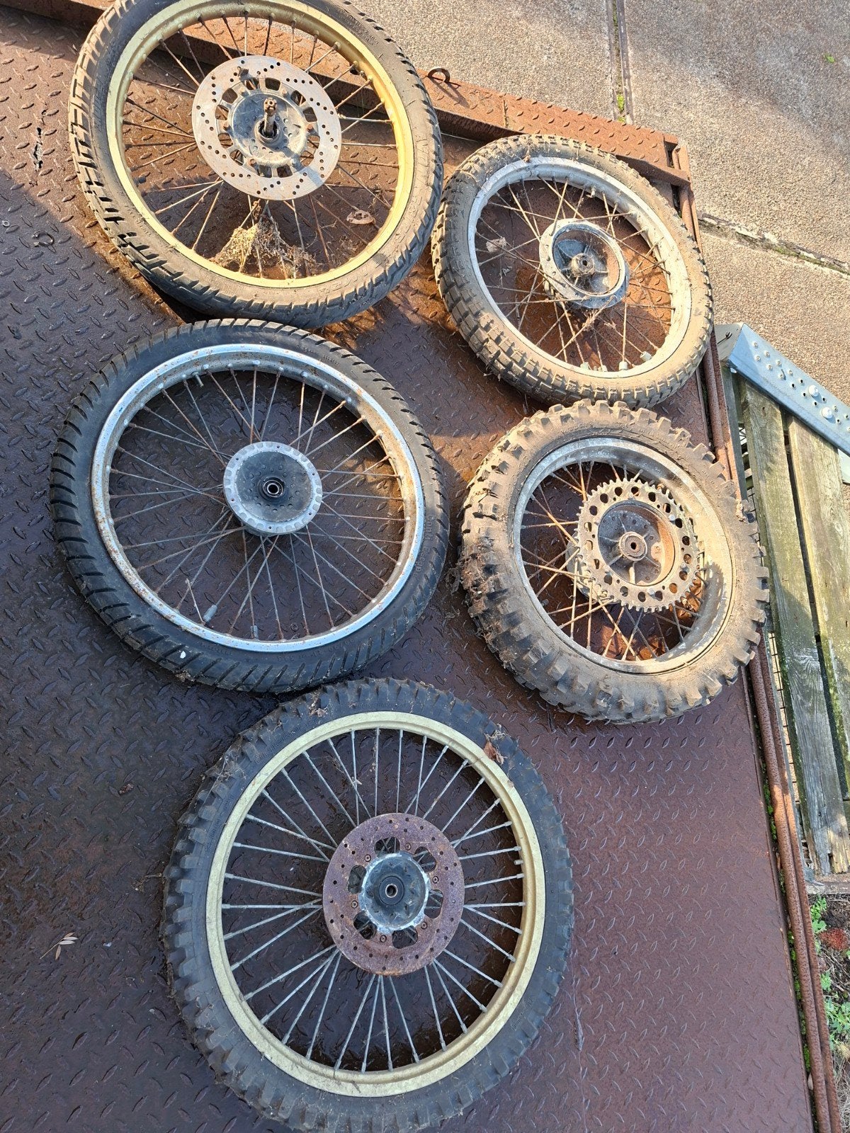 Partij oude cross wielen, Ophalen, Gebruikt