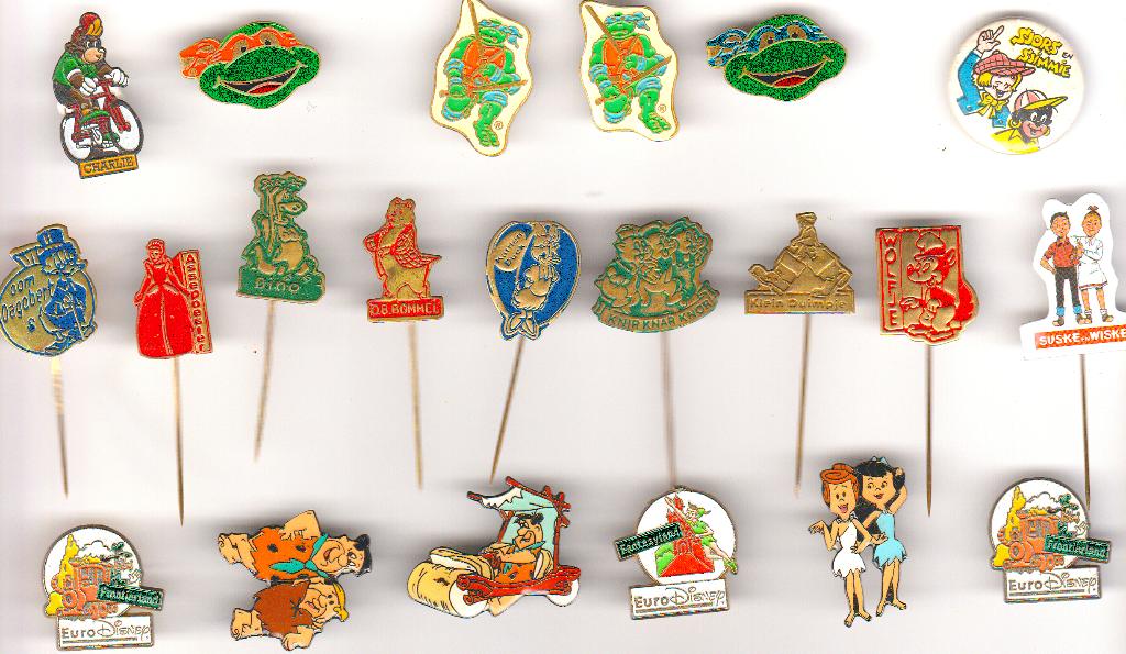 Verzameling strip- tekenfilm speldjes en pins, Verzamelen, Speldjes, Pins en Buttons, Verzenden, Zo goed als nieuw, Overige onderwerpen