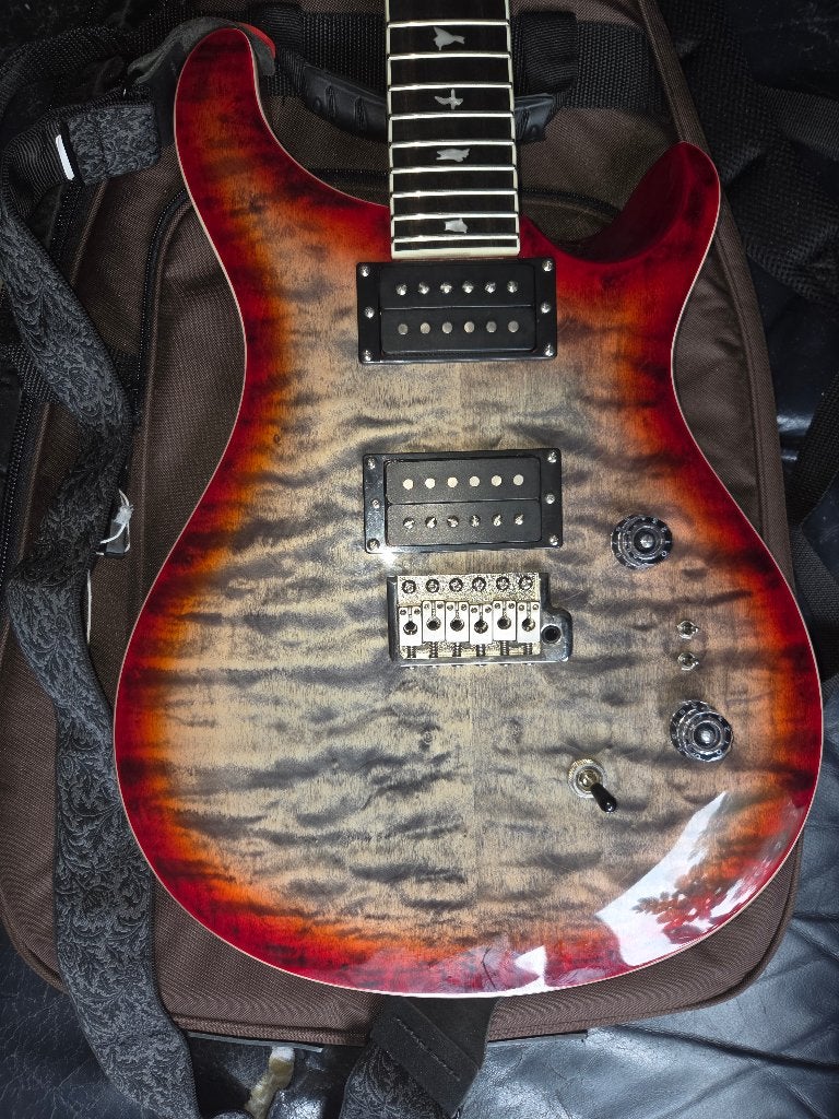 PRS se charcoal cherry, Muziek en Instrumenten, Ophalen, Zo goed als nieuw, Solid body, Paul Reed Smith