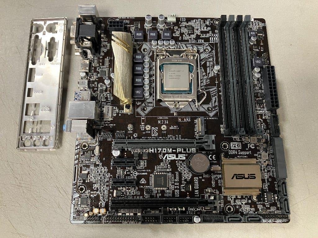 Asus H170m-plus + intel i7-6700, LGA 1151, DDR4, Ophalen of Verzenden, Zo goed als nieuw