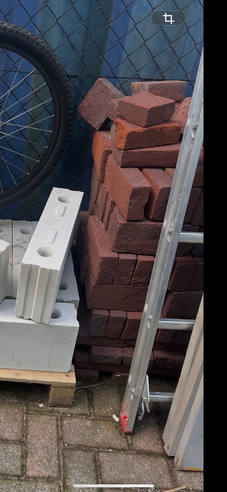 +\- 275 nieuwe rode bakstenen, Doe-het-zelf en Verbouw, Metselstenen, Ophalen of Verzenden, Zo goed als nieuw, Bakstenen