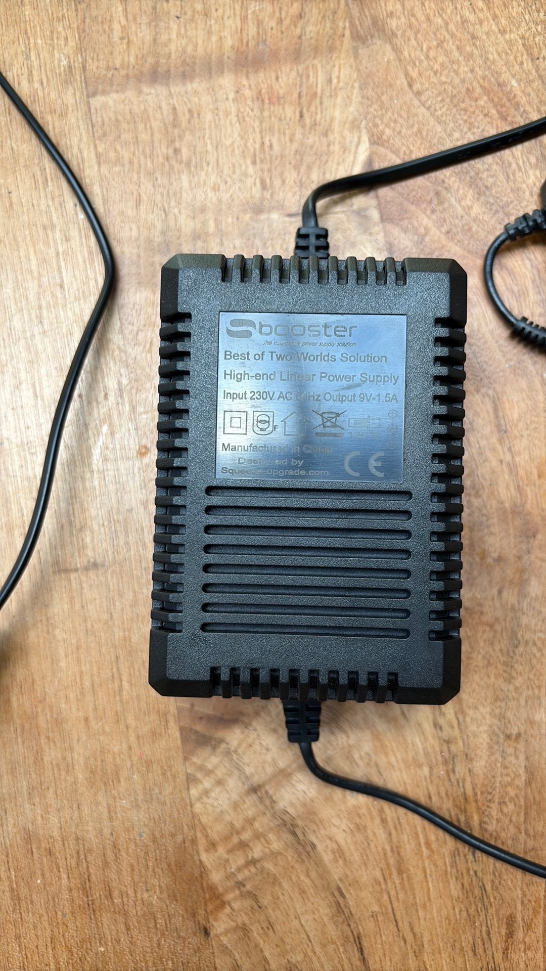 S-booster linear power supply 9 volt zgan, Ophalen of Verzenden, Zo goed als nieuw