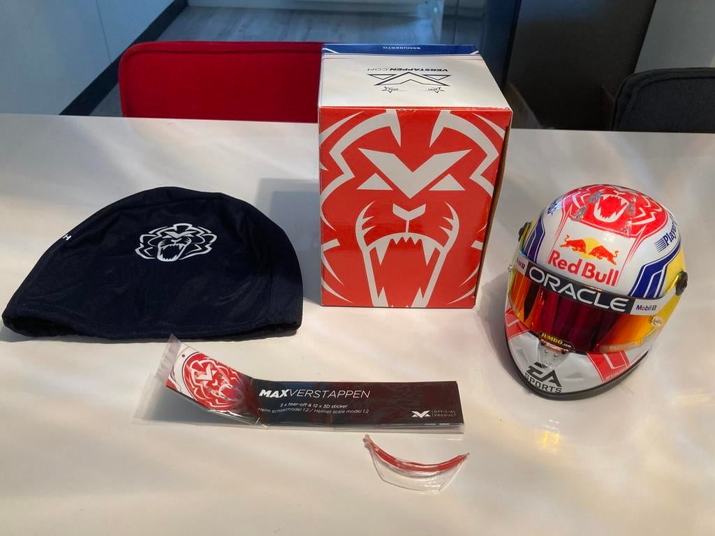 Max Verstappen helm 1/2 season 2023, Ophalen of Verzenden, Nieuw, Formule 1